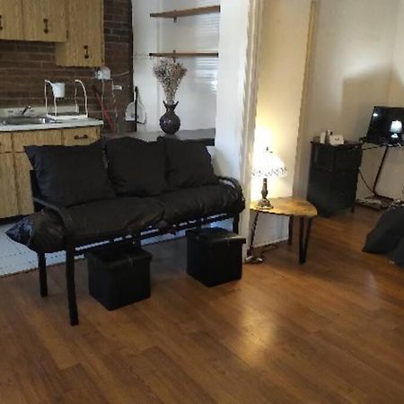 Awesome Cozy 1 Bedroom Coachhouse Toronto Zewnętrze zdjęcie