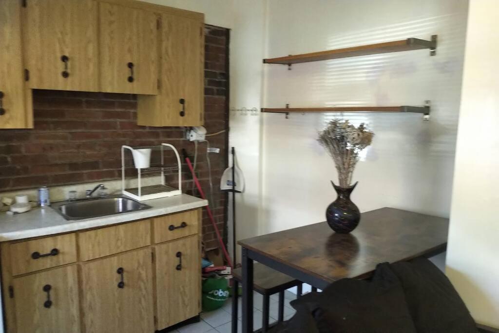 Awesome Cozy 1 Bedroom Coachhouse Toronto Zewnętrze zdjęcie
